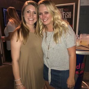 Meet your Posher, Abbi